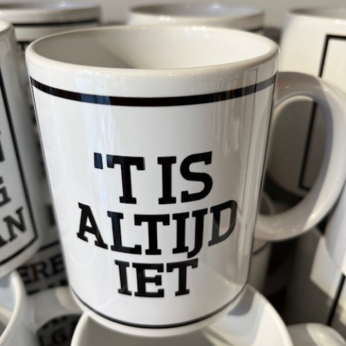 Mok 'T is altijd iet