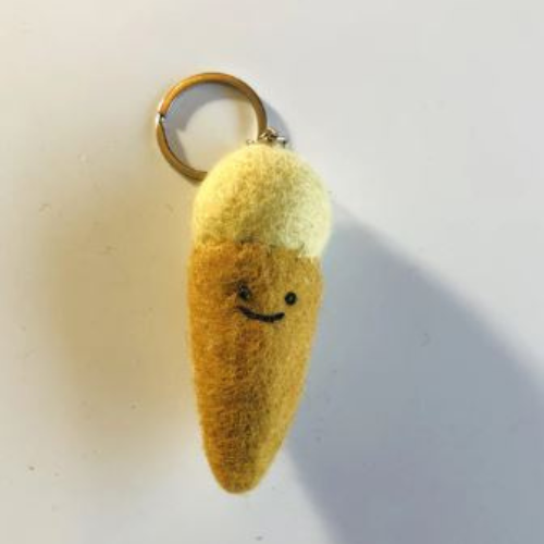 Sleutelhanger vilt - ijsje vanille