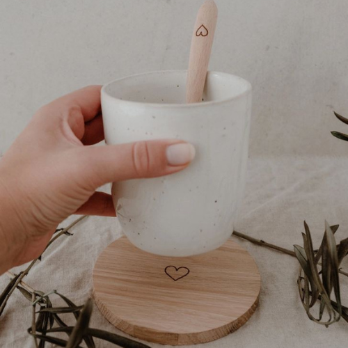 Onderzetter in eikenhout met hartje